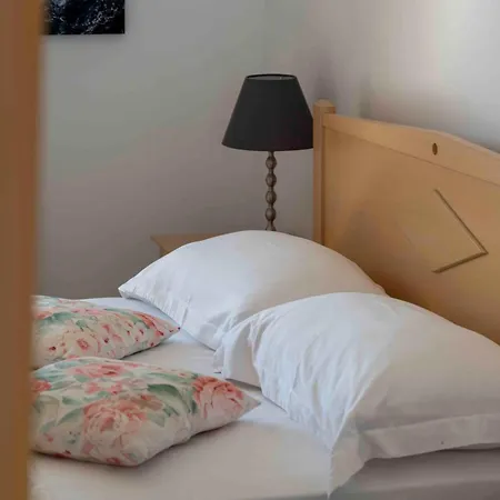 San Lazzaro 4* نيدري