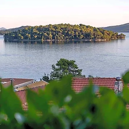 San Lazzaro 4* Νυδρί